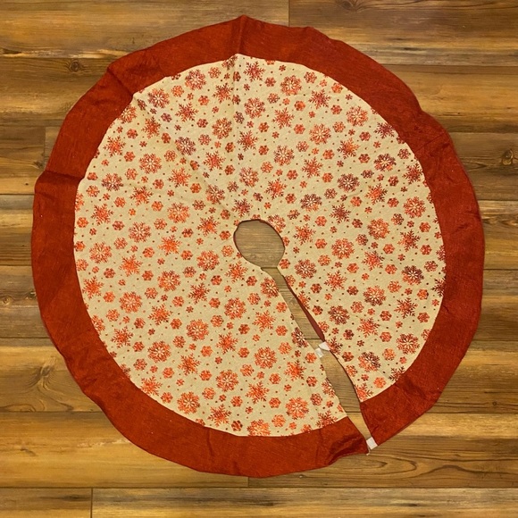 Other - Christmas burlap snowflake tree skirt